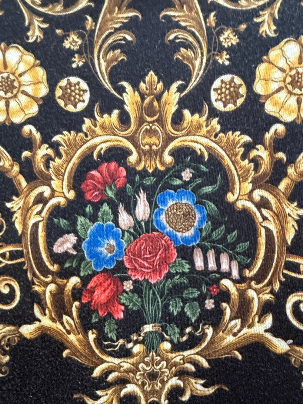 Zara Men’s S Black and Gold Baroque Floral Print Tee - Picture 5 of 6